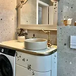 Bridge 公寓式酒店 3*