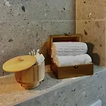 Bridge 아파트호텔 티미쇼아라